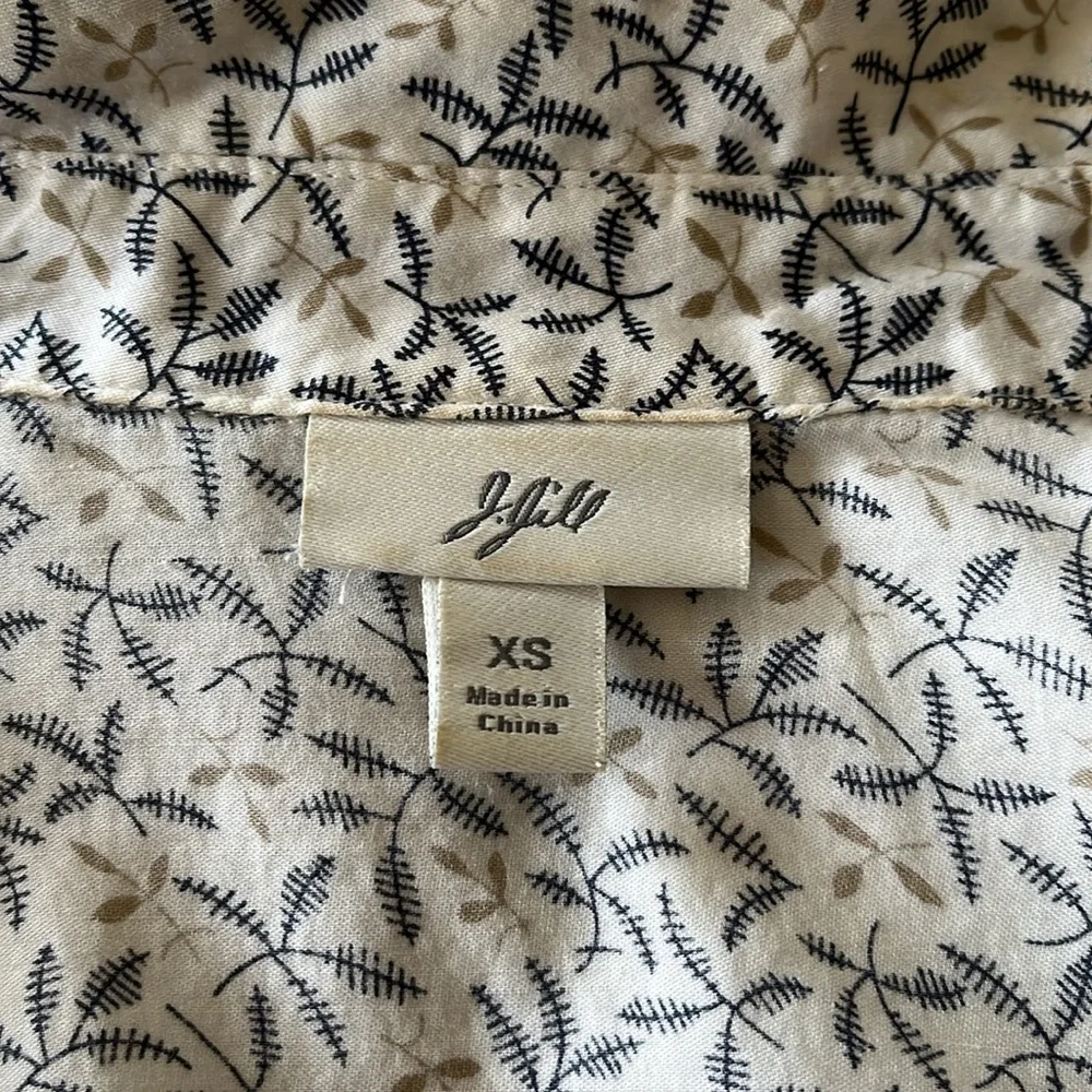 J.Jill Patterned Short Sleeve Shirt - Picture 12 of 12